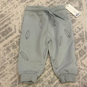 Rylee + Cru Gray Surfboard Print Joggers